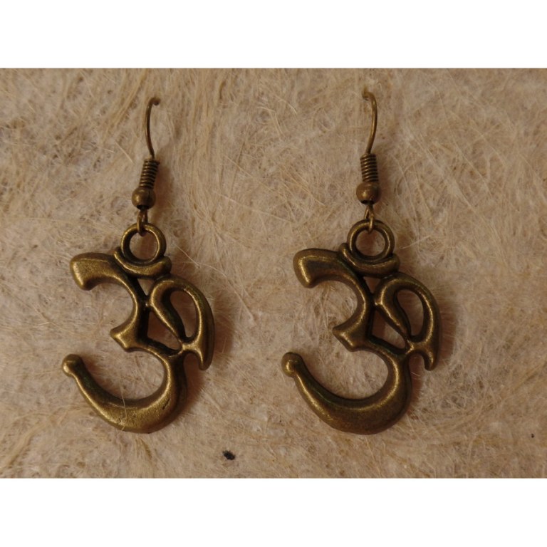 Boucles d'oreilles ॐ