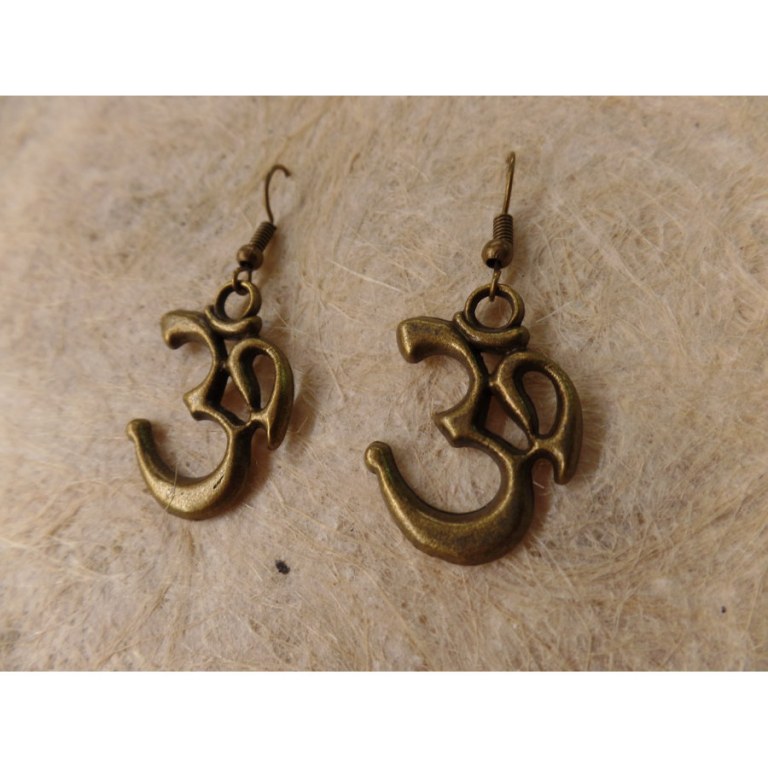 Boucles d'oreilles ॐ